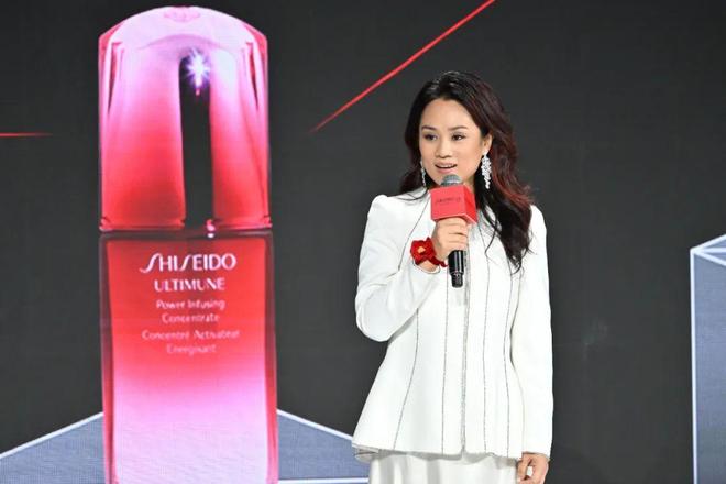 妆内卷从全新「红腰子」看肌肤抗老赛道跃迁麻将胡了2模拟器试玩科研长期主义破局美(图10)