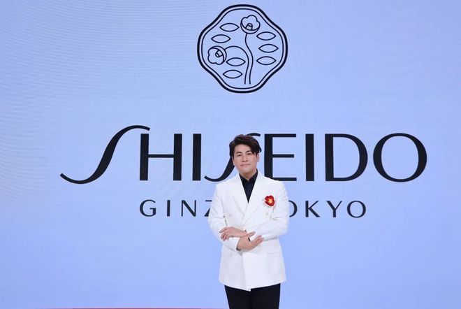 妆内卷从全新「红腰子」看肌肤抗老赛道跃迁麻将胡了2模拟器试玩科研长期主义破局美(图12)